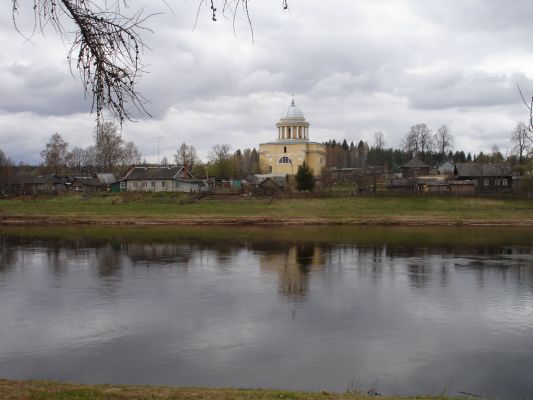 Вид на храм Успения Богородицы
Алексей Терентьев
