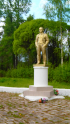 Памятник Ленину в Неболчи. Необычно выглядит
Автор: Иван Наумов 
